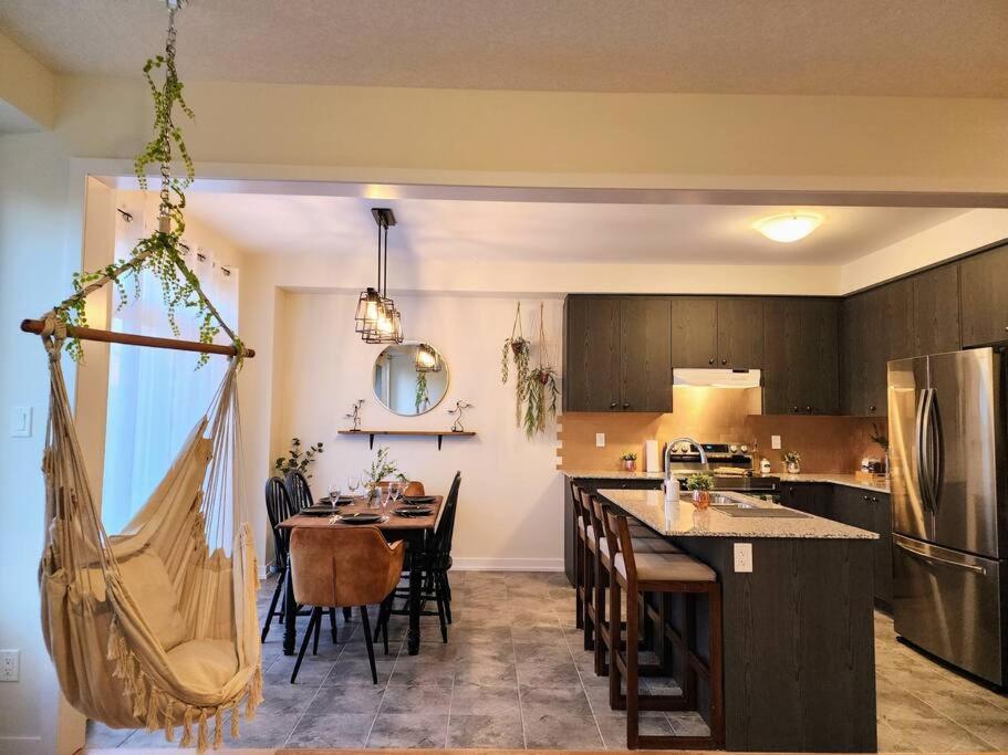 The Cozy Nest Villa Cambridge Exterior photo
