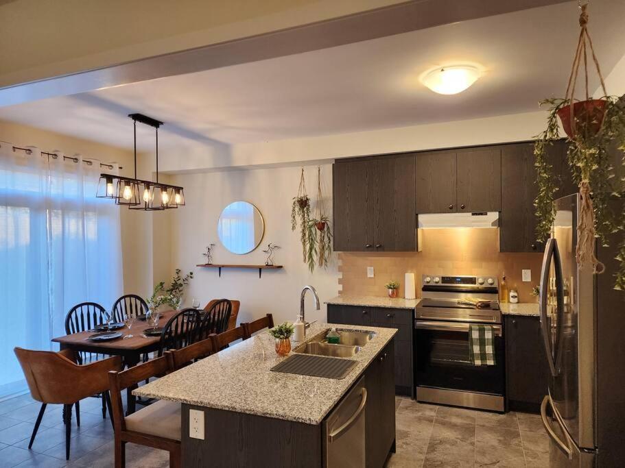 The Cozy Nest Villa Cambridge Exterior photo