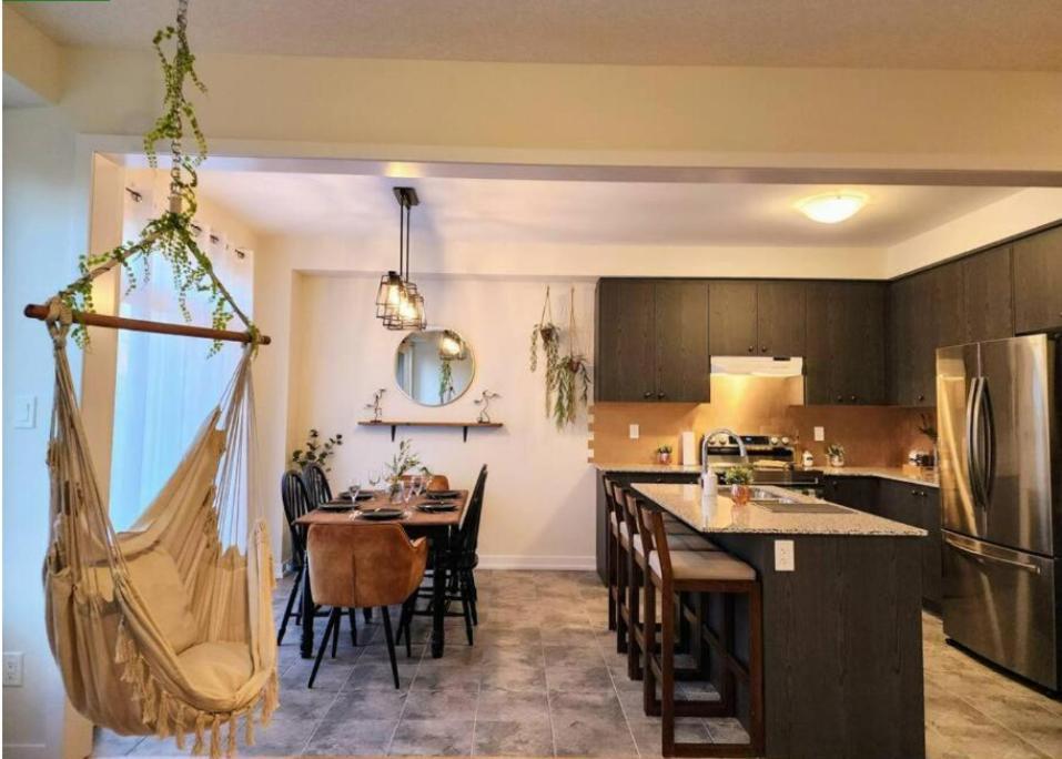 The Cozy Nest Villa Cambridge Exterior photo